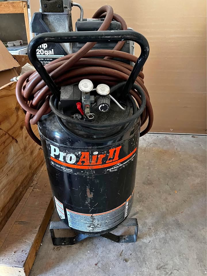 Pro Air II Air compressor heavy duty with accessories. Pro Air II Air compressor heavy duty with accessories.